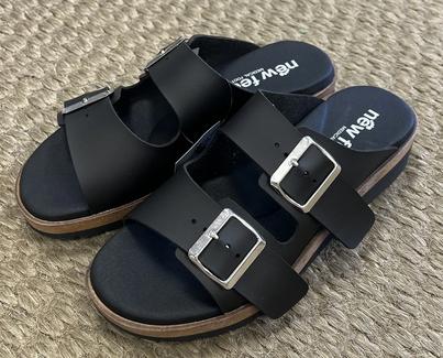 Slip in sandal Svart New Feet